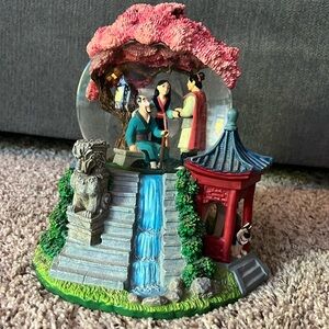 Vintage Disney Mulan Snowglobe